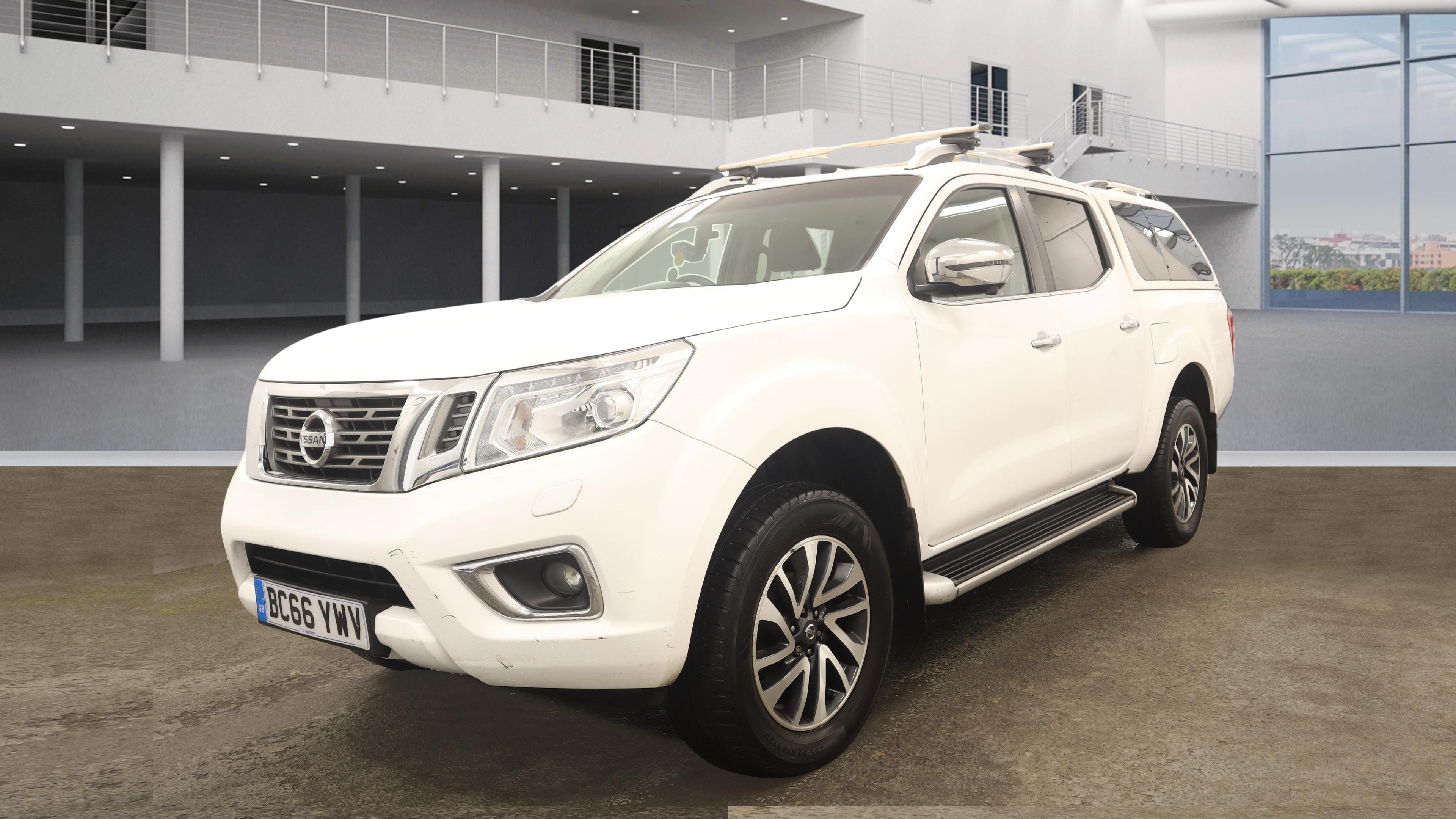 NISSAN Navara